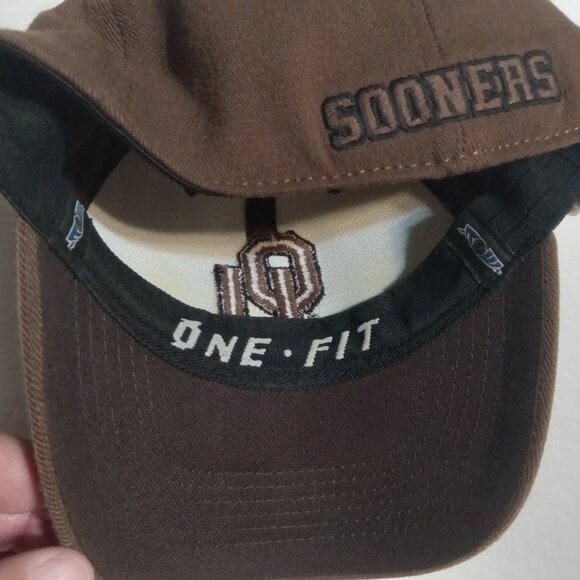 Oklahoma Sooners Top Of The World Camo One Fit Hat Unisex - Picture 6 of 7